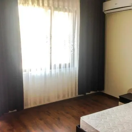 Evelyne Apartment